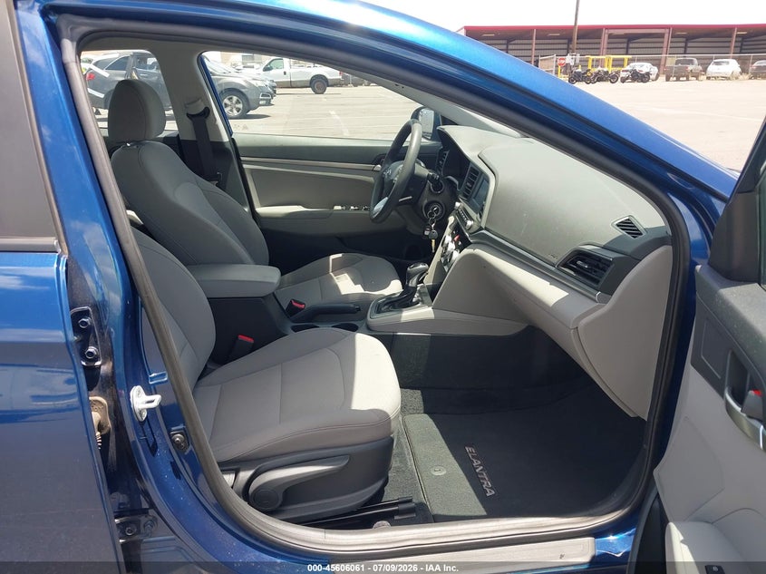 2019 Hyundai Elantra Se VIN: 5NPD74LF1KH492774 Lot: 45606061