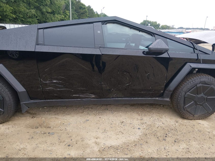 2024 Tesla Cybertruck All-Wheel Drive VIN: 7G2CEHED9RA037534 Lot: 45606101