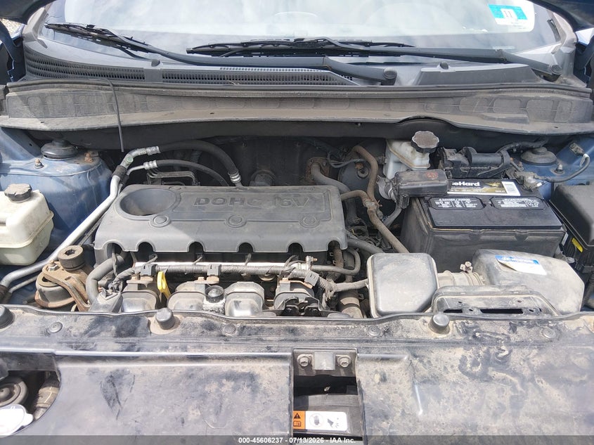 HYUNDAI TUCSON 2011 VIN KM8JUCAC3BU142532