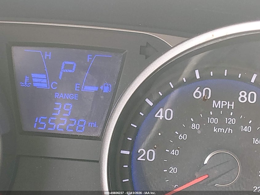 HYUNDAI TUCSON 2011 VIN KM8JUCAC3BU142532