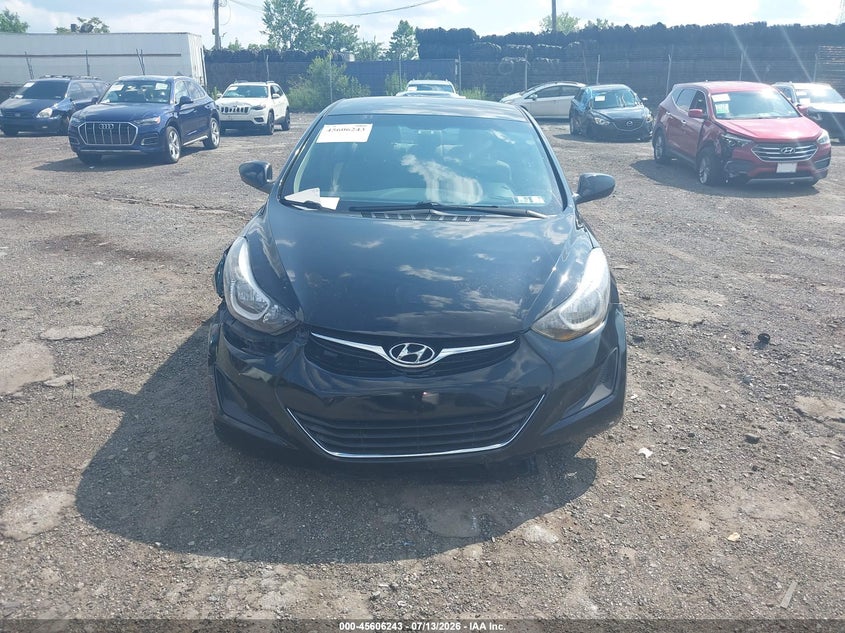 2016 HYUNDAI ELANTRA auction photo 6