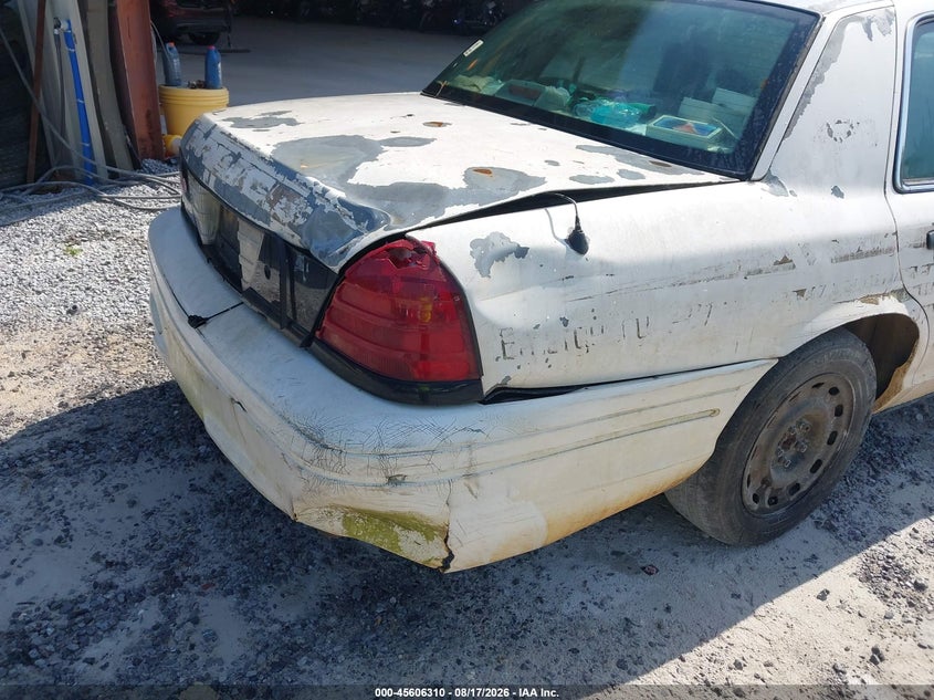 2005 FORD CROWN VICTORIA auction photo 6