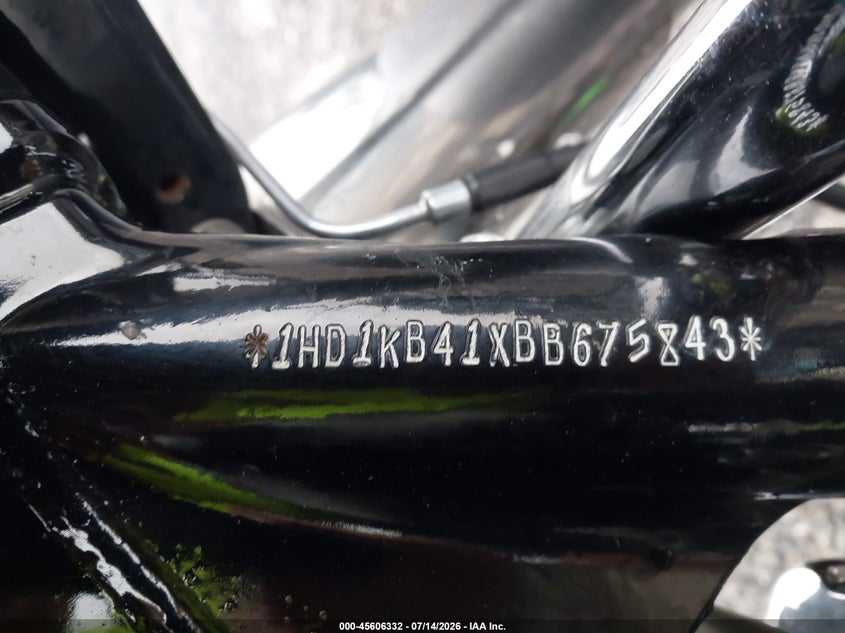 2011 Harley-Davidson Flhx VIN: 1HD1KB41XBB675843 Lot: 45606332