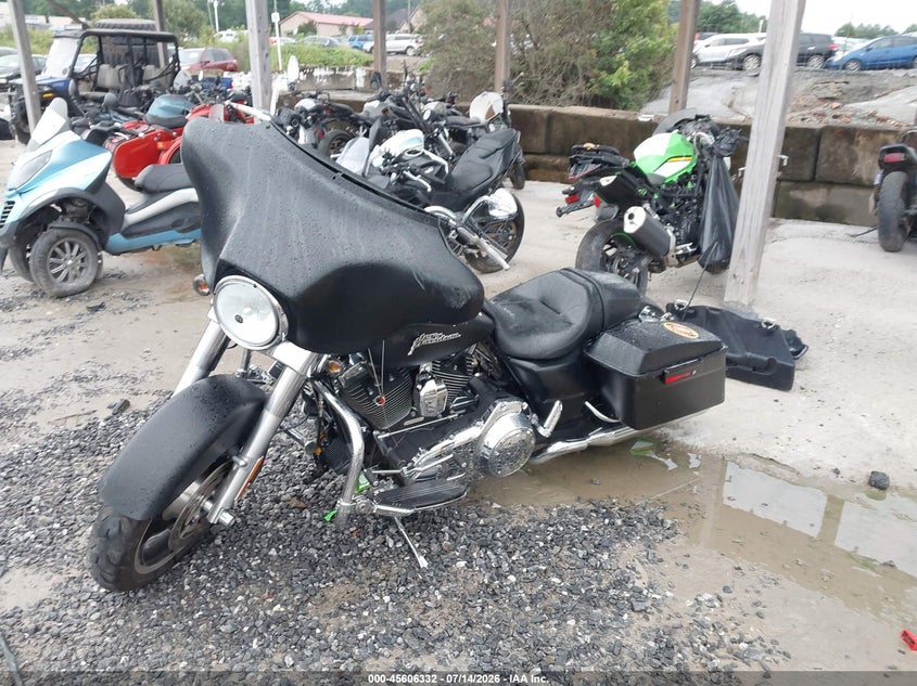 2011 Harley-Davidson Flhx VIN: 1HD1KB41XBB675843 Lot: 45606332