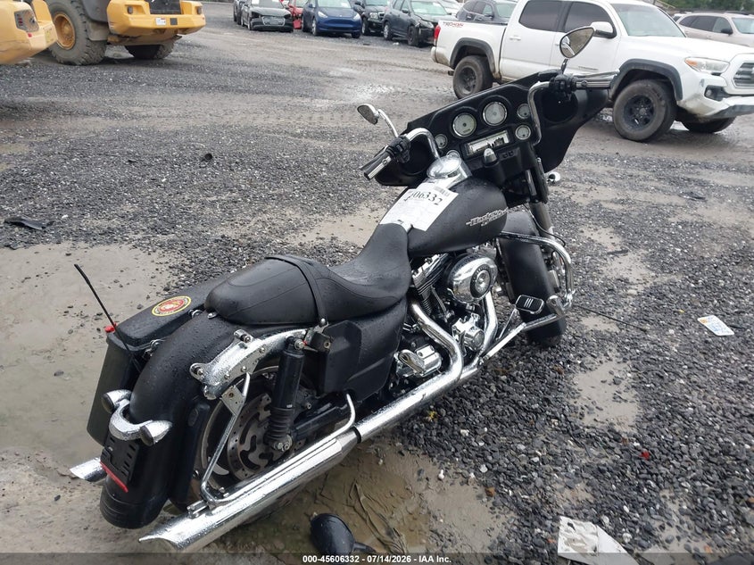 2011 Harley-Davidson Flhx VIN: 1HD1KB41XBB675843 Lot: 45606332