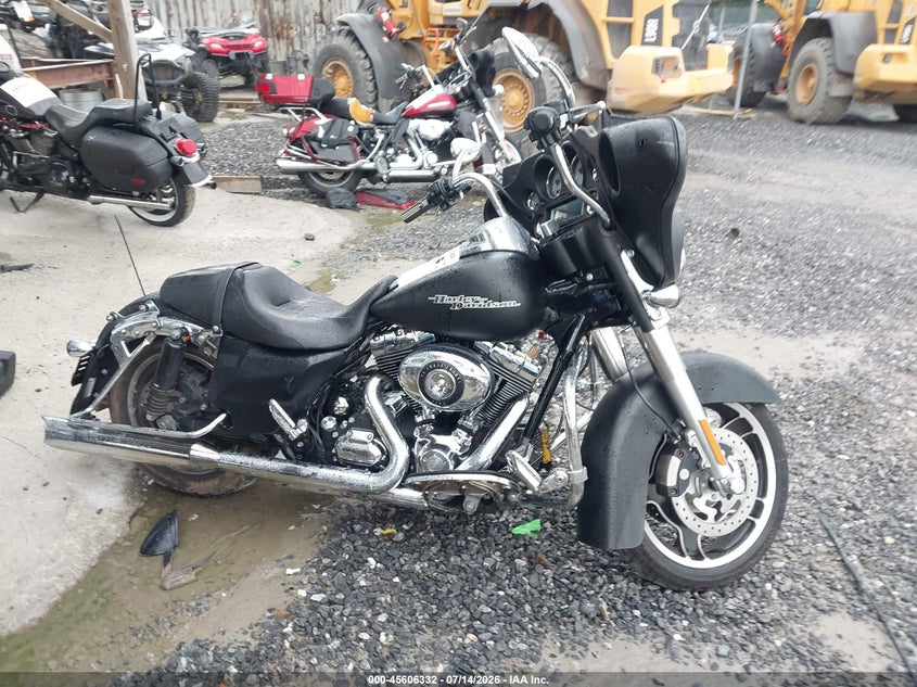 2011 Harley-Davidson Flhx VIN: 1HD1KB41XBB675843 Lot: 45606332