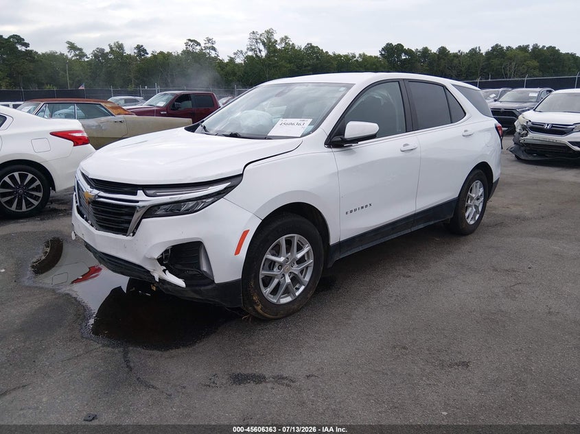 2024 CHEVROLET EQUINOX auction photo 2