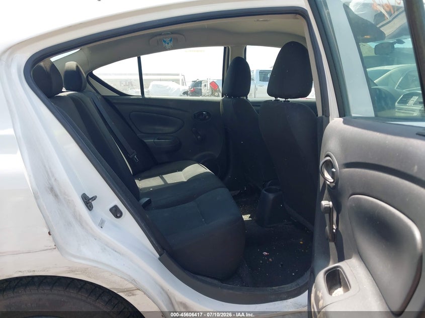2018 Nissan Versa 1.6 S+ VIN: 3N1CN7AP5JL863872 Lot: 45606417