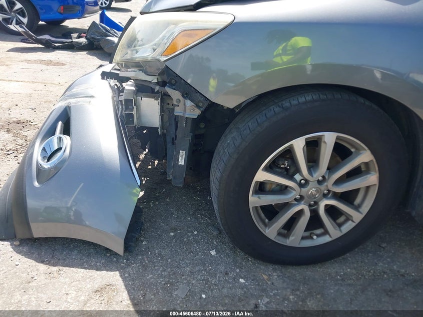 2016 NISSAN PATHFINDER auction photo 6