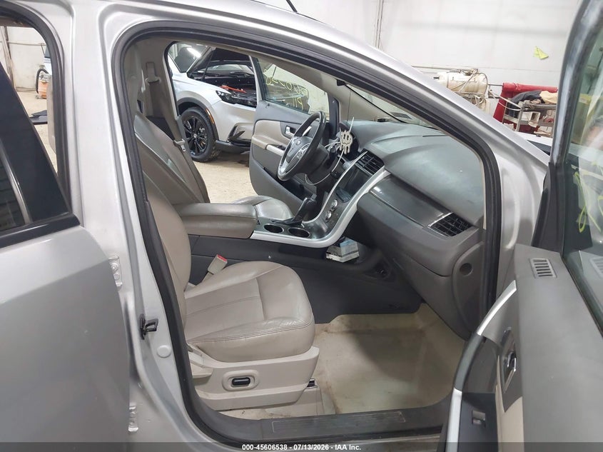 2011 FORD EDGE auction photo 5