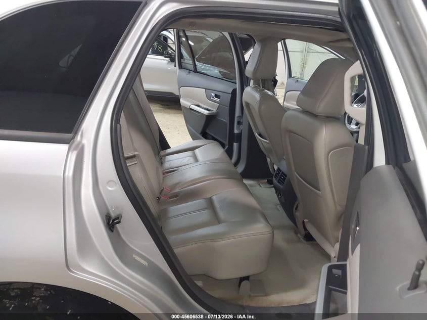 2011 FORD EDGE auction photo 8