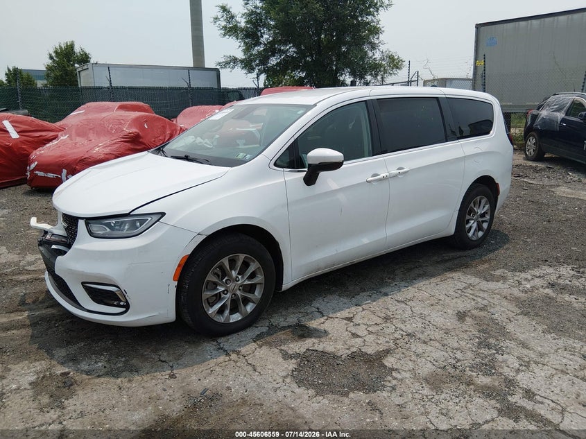 Vin: 2c4rc3bg9pr570072, lot: 46104982, chrysler pacifica touring l awd 20232