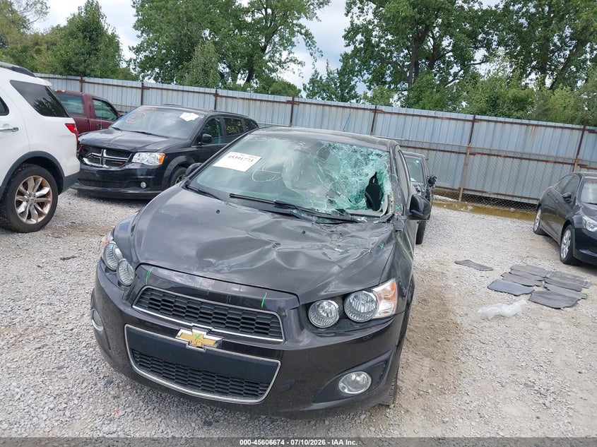 2015 CHEVROLET SONIC auction photo 6