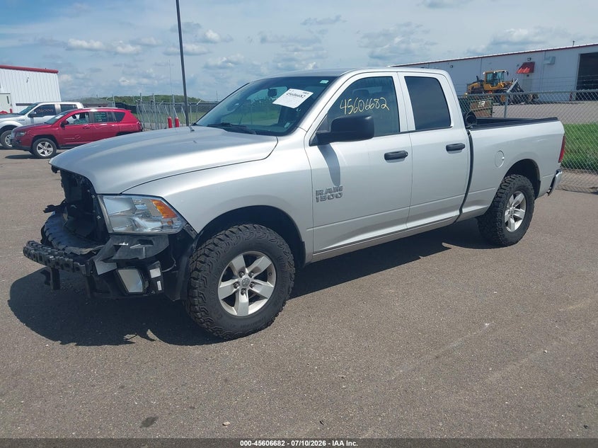 Vin: 1c6rr7fgxhs702666, lot: 46105105, ram 1500 express  4x4 6'4 box 20172