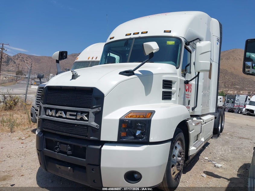 2019 MACK ANTHEM auction photo 2