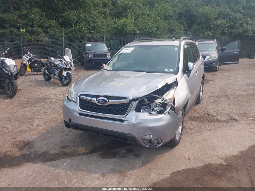 2016 SUBARU FORESTER auction photo 6