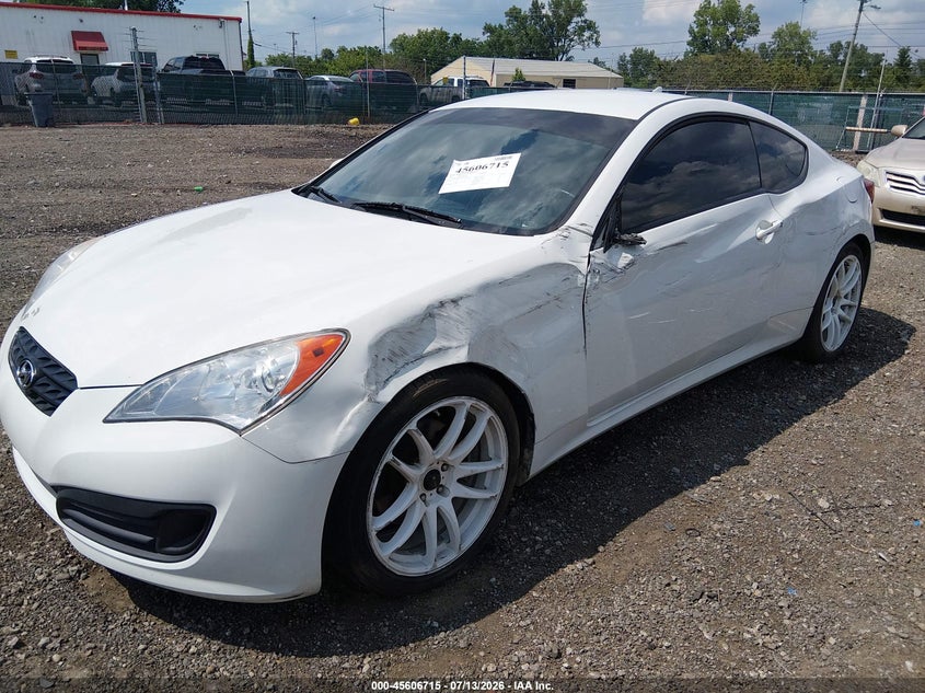 2012 HYUNDAI GENESIS auction photo 2