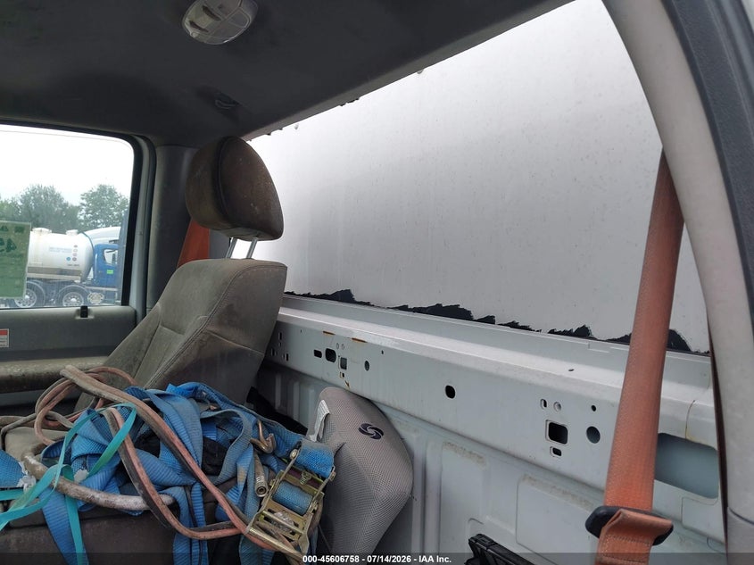 2013 FORD F-750 auction photo 7
