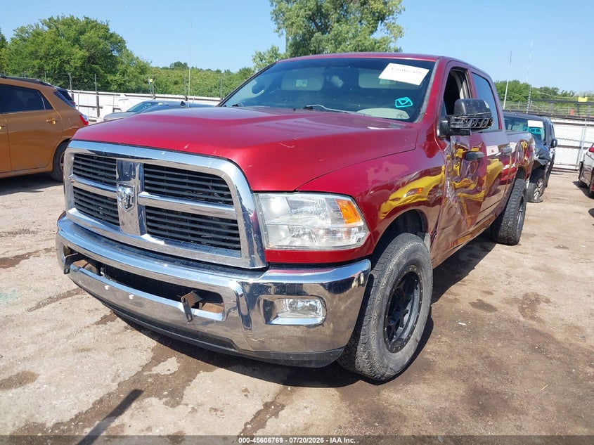Vin: 3c6td4cl0cg328976, lot: 46105192, ram 2500 st 20122