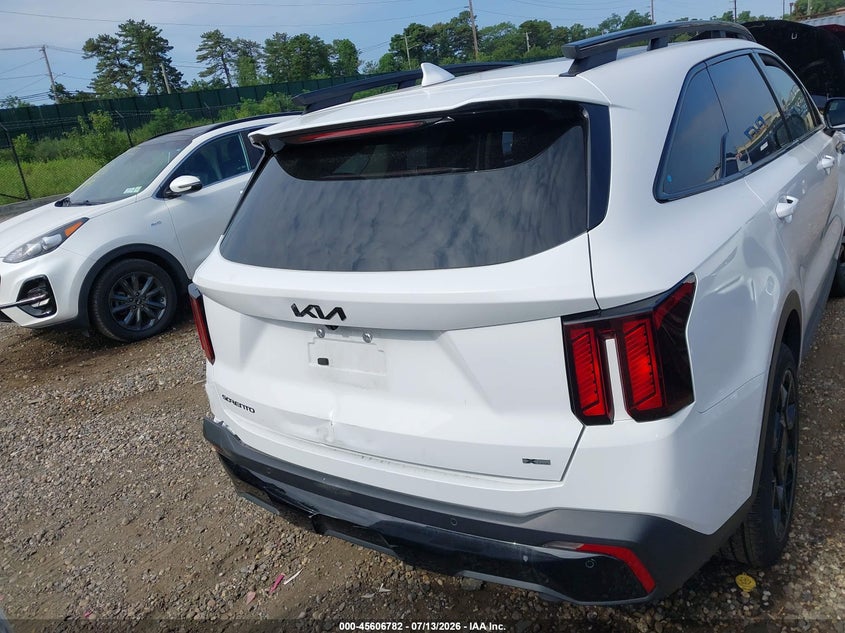 2026 Kia Sorento (VIN: 5XYRHDJF2TG420013)