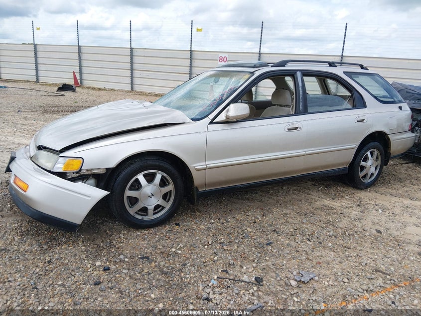 1995 HONDA ACCORD auction photo 2
