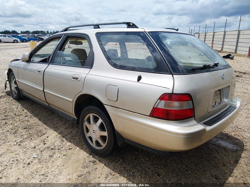 1995 HONDA ACCORD auction photo 3