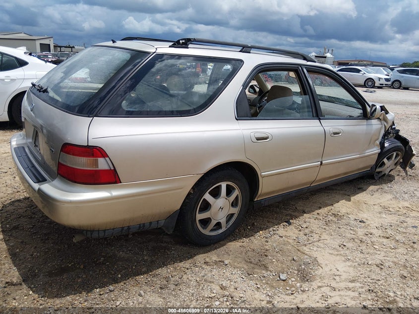 1995 HONDA ACCORD auction photo 4