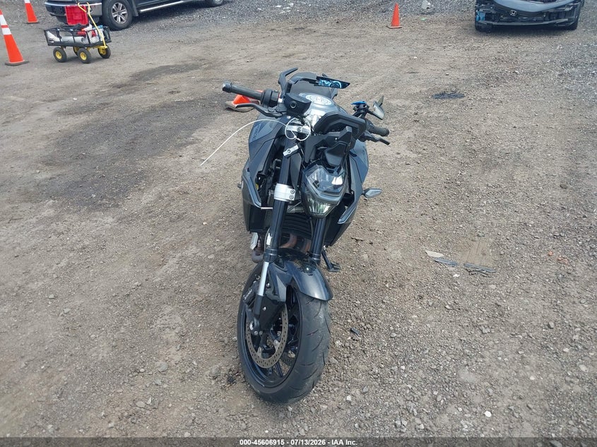 2024 BMW F 900 auction photo 5