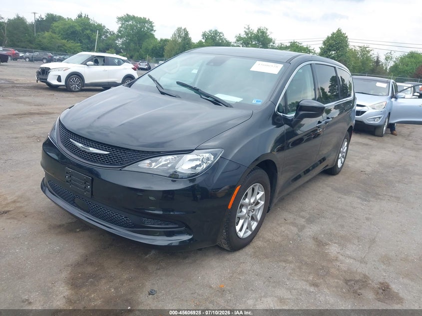 Vin: 2c4rc1cg4nr165978, lot: 46105351, chrysler voyager lx 20222