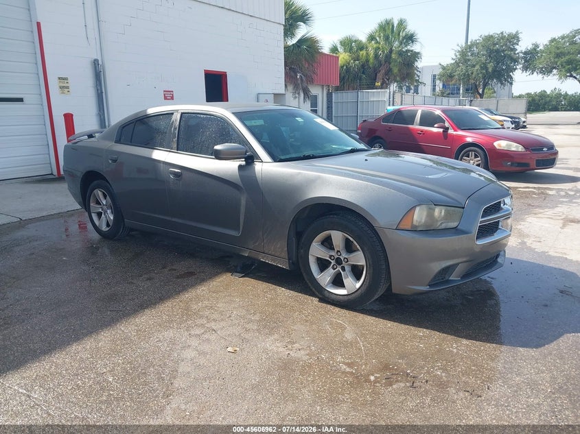 Vin: 2b3cl3cg4bh607517, lot: 46105385, dodge charger 2011 img_1