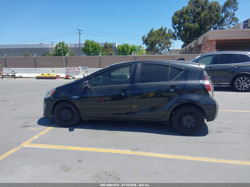 2016 Toyota Prius C Two VIN: JTDKDTB33G1123303 Lot: 45607010