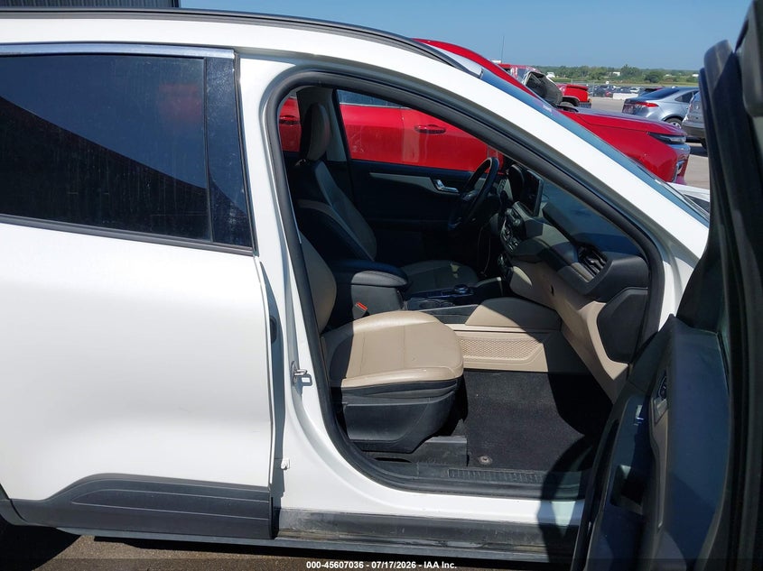 2021 FORD ESCAPE auction photo 5