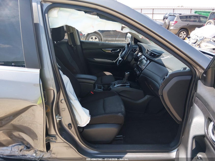 2019 NISSAN ROGUE auction photo 5