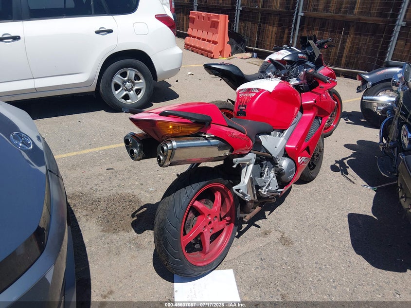 2002 Honda Vfr800 VIN: JH2RC46172M401943 Lot: 45607087