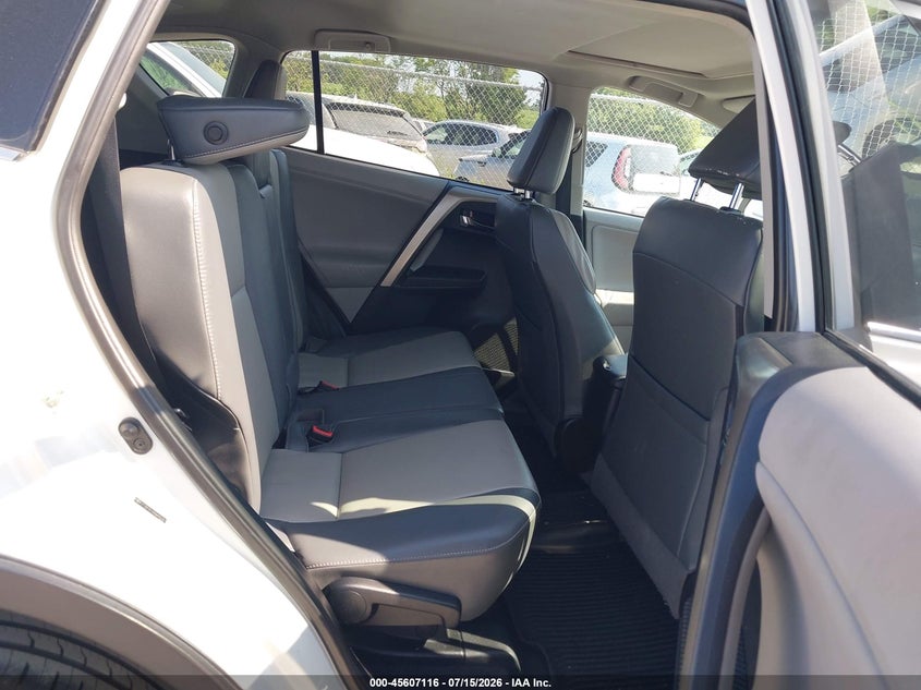 2013 TOYOTA RAV4 auction photo 8