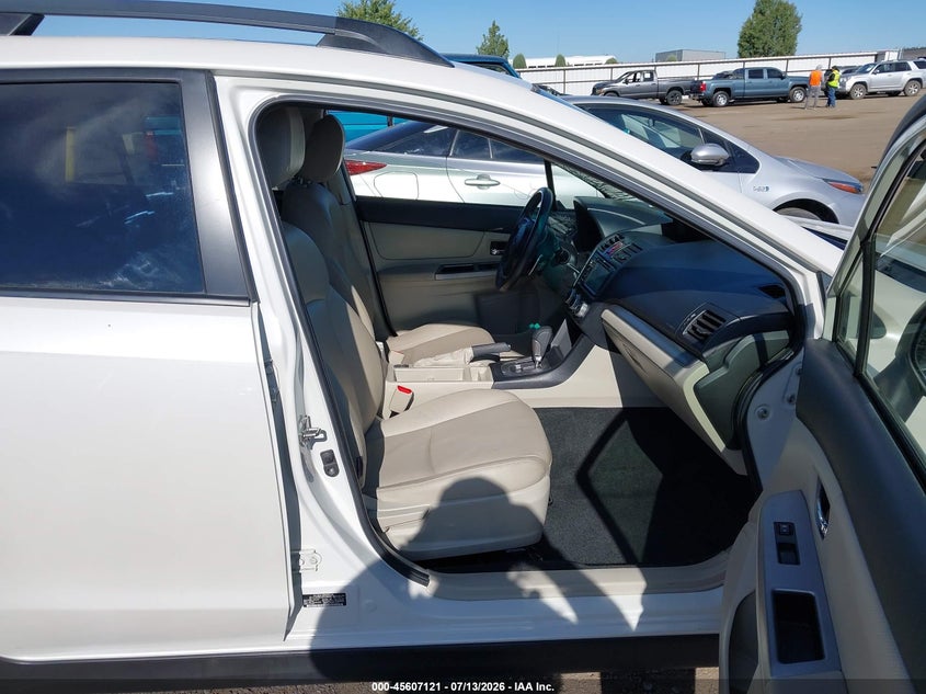 2014 SUBARU XV CROSSTREK HYBRID auction photo 5