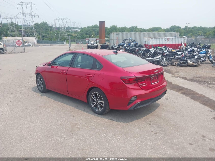 2023 KIA FORTE auction photo 3