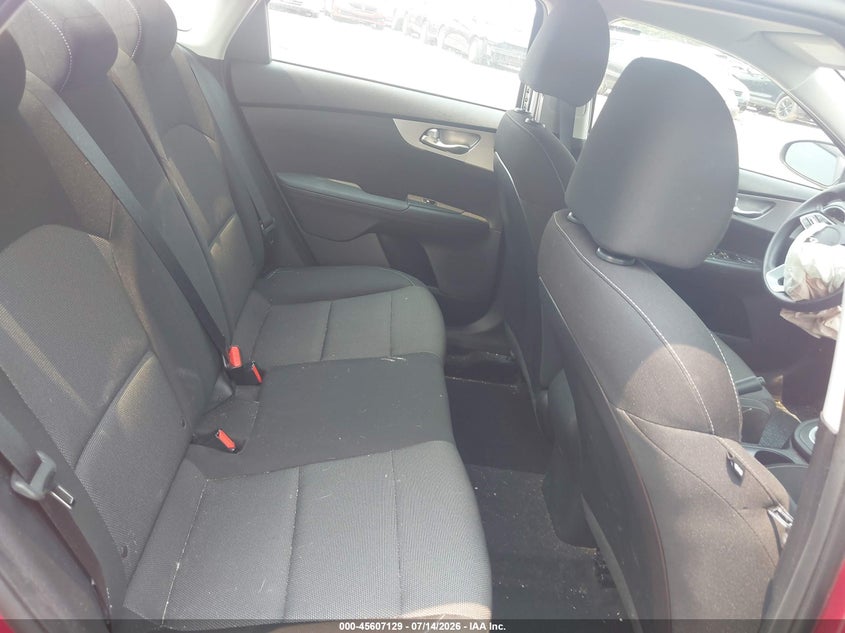 2023 KIA FORTE auction photo 8