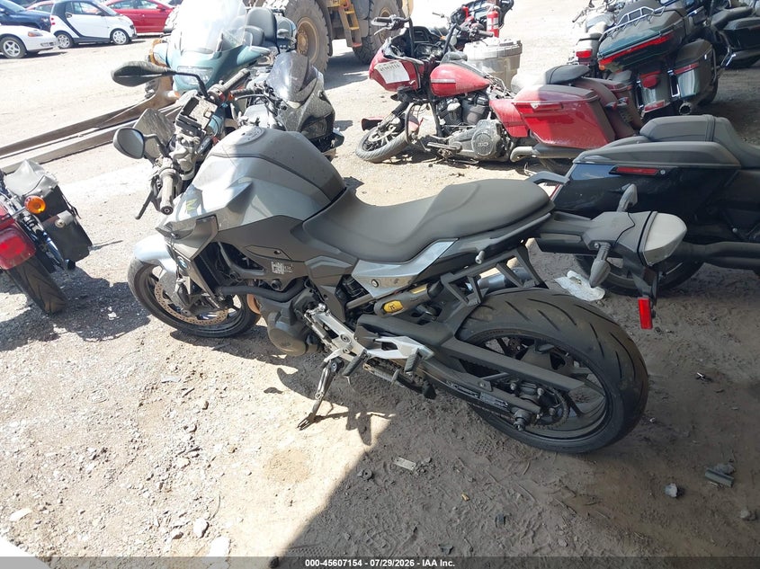 2022 BMW F 900 auction photo 3