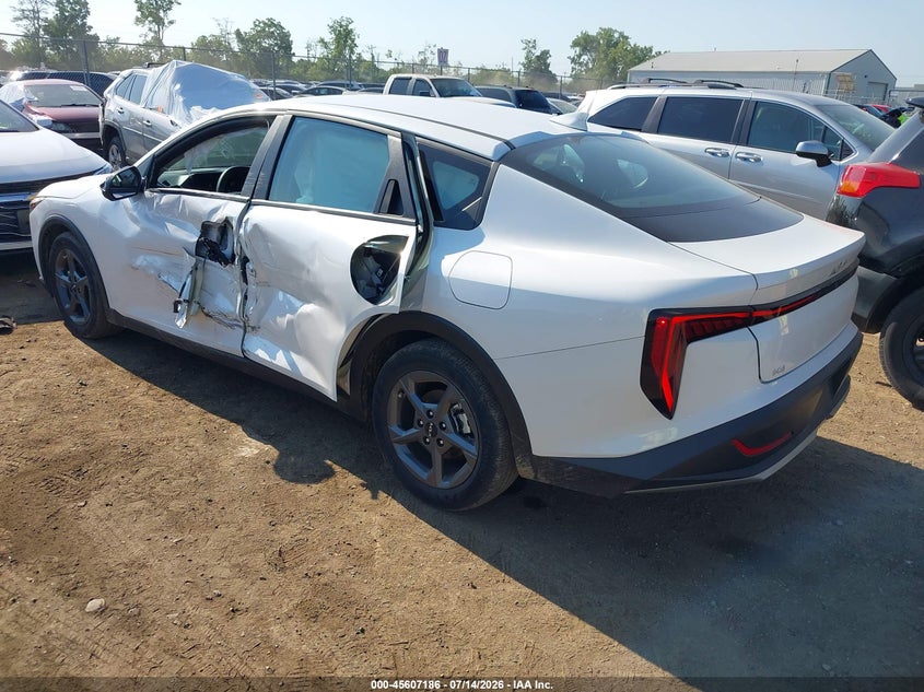 Vin: 3kpft4de3se030604, lot: 46105609, kia k4 lxs 20253