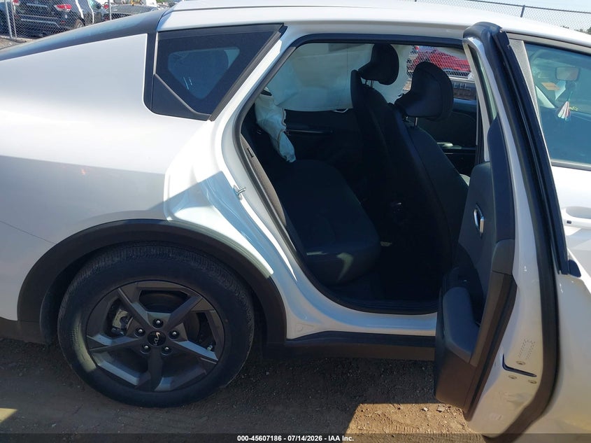 2025 Kia K4 Lxs VIN: 3KPFT4DE3SE030604 Lot: 45607186