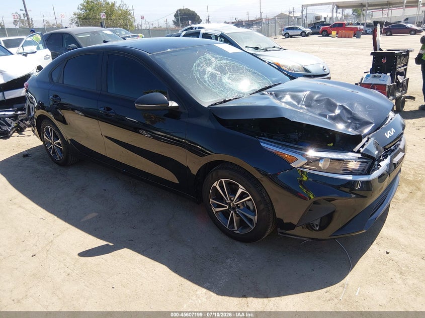 Vin: 3kpf24ad4pe558447, lot: 46105622, kia forte lxs 2023 img_1