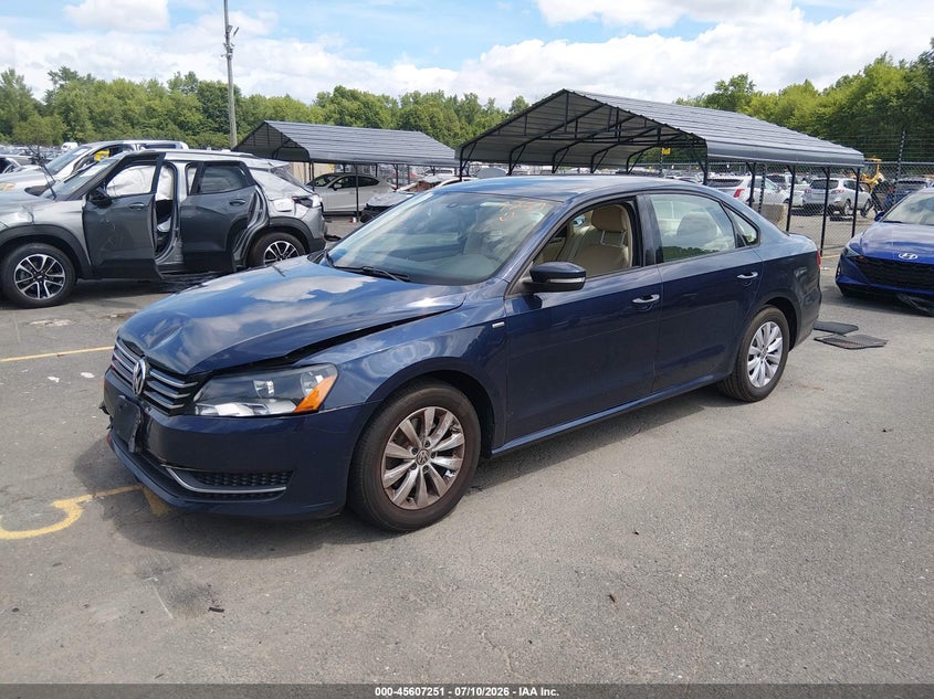 1VWAP7A37DC132675 2013 Volkswagen Passat 2.5l Wolfsburg Edition photo 1