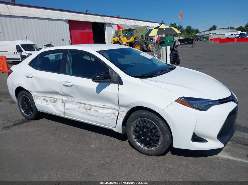 2018 Toyota Corolla Le VIN: 5YFBURHE0JP802248 Lot: 45607252