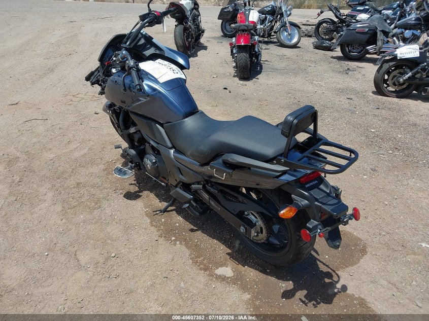 2016 HONDA CTX700 auction photo 3