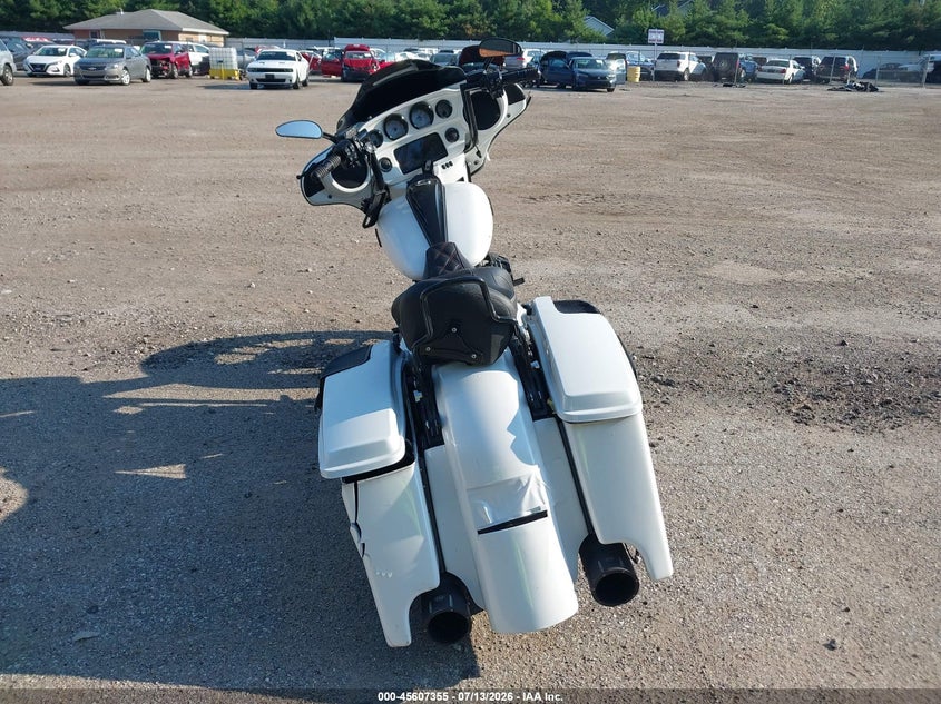 2015 Harley-Davidson Flhxs Street Glide Special VIN: 1HD1KRM18FB649529 Lot: 45607355