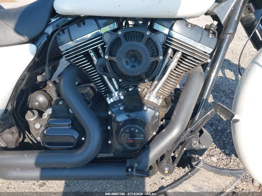 2015 Harley-Davidson Flhxs Street Glide Special VIN: 1HD1KRM18FB649529 Lot: 45607355