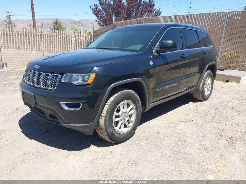 2018 Jeep Grand Cherokee Laredo E 4x4 1C4RJFAG3JC177466 photo 1