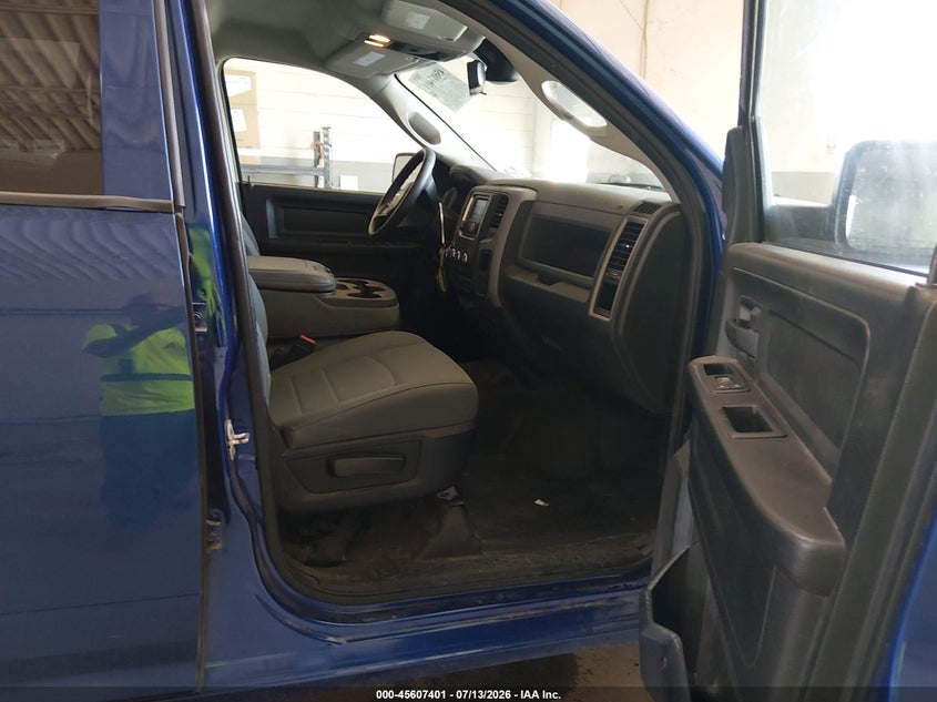 2016 RAM 1500 auction photo 5