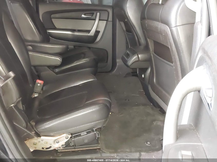 2011 GMC ACADIA auction photo 8